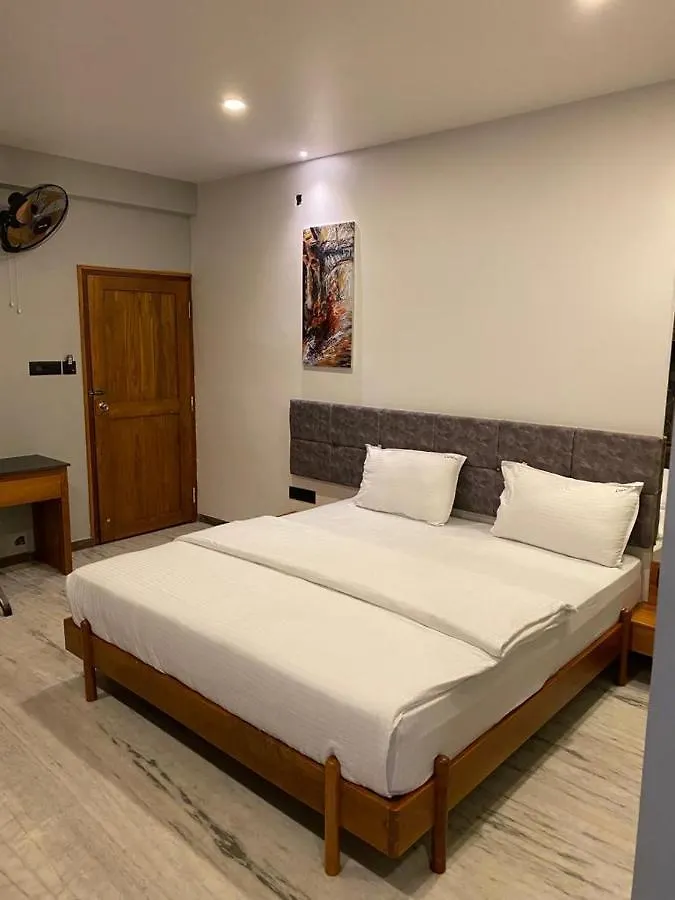 Luxe Inn Kannur